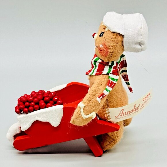 Annalee Red Hot Helper Gingerbread Wheelbarrow 5 inch 969406 2006 - Picture 6 of 9